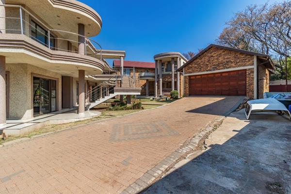 5 Bedroom House