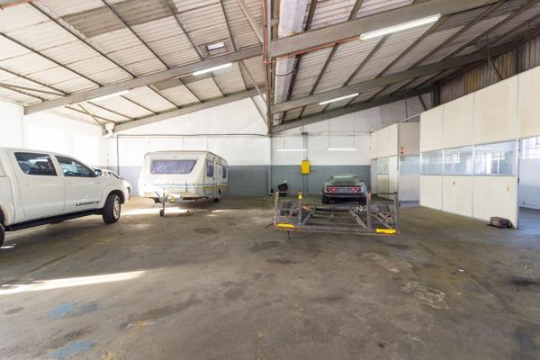 374 m² Industrial space