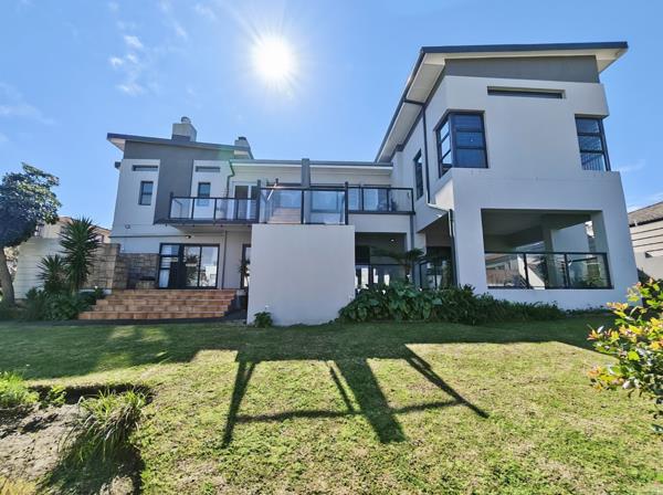 6 Bedroom House