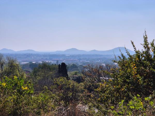 735 m² Land