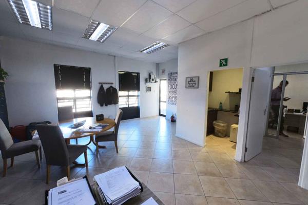 102 m² Office Space