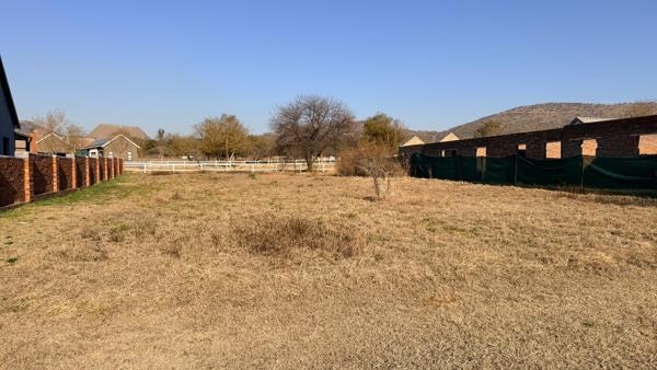 800 m² Land