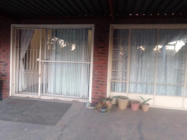1 Bedroom Garden Cottage