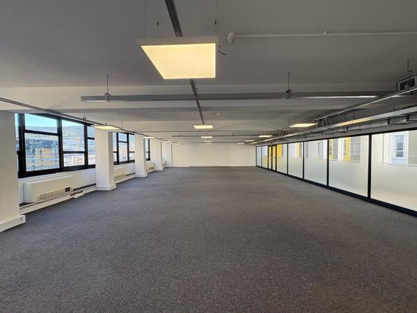 274 m² Commercial space