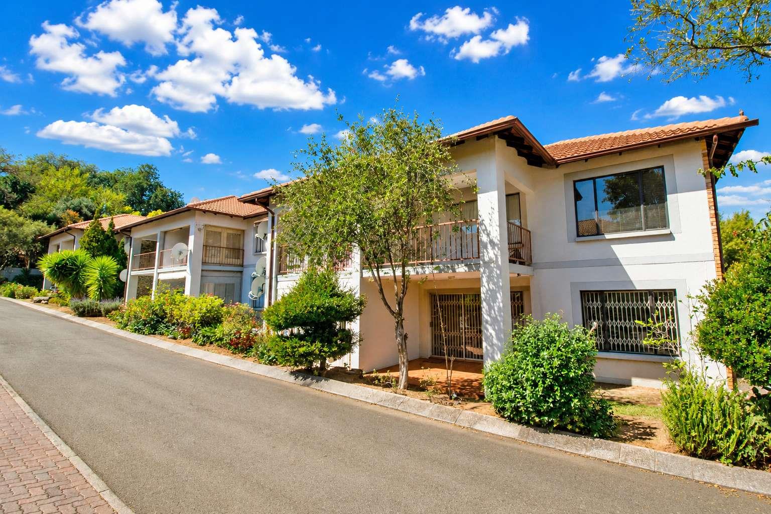 2 Bedroom Townhouse in Wilgeheuwel