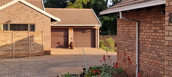 2 Bedroom Simplex
