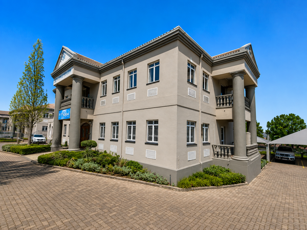 573 m² Commercial space