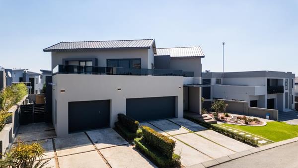 6 Bedroom House