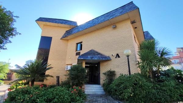 867 m² Office Space