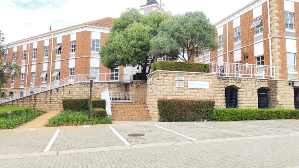 369 m² Office Space