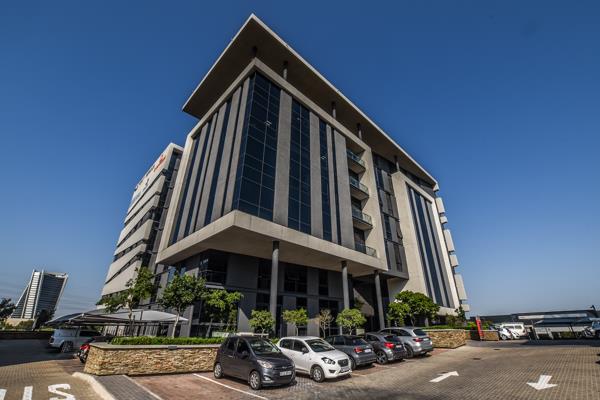 1 348 m² Commercial space