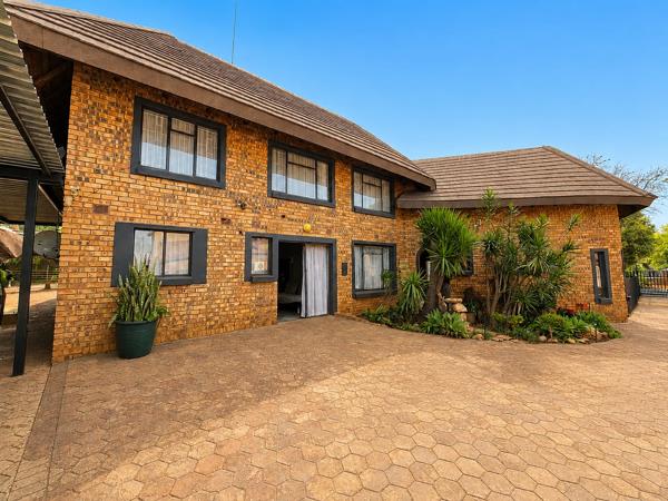 6 Bedroom House