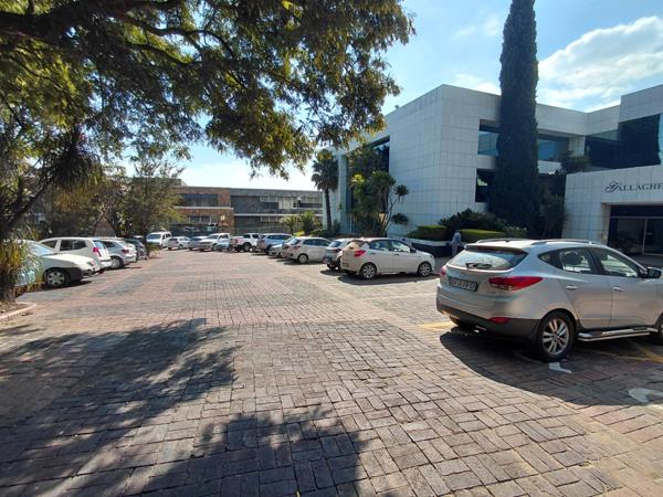144 m² Commercial space