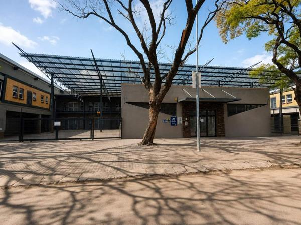 137 m² Commercial space