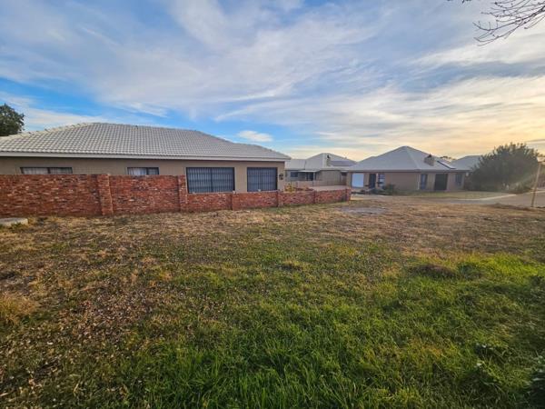 247 m² Land