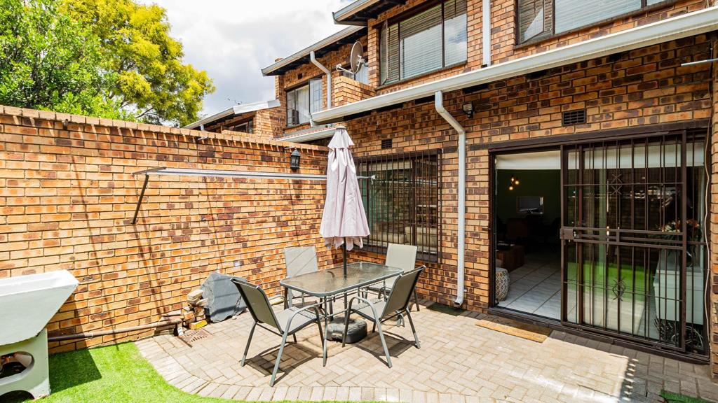 2 Bedroom Townhouse