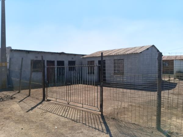 2 Bedroom House