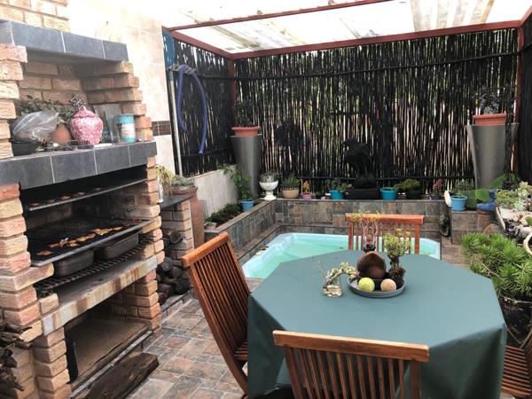 1 Bedroom House