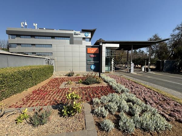301 m² Office Space