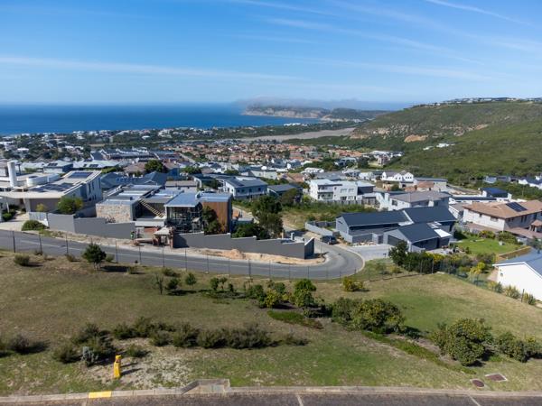 564 m² Land