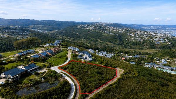 4 069 m² Land