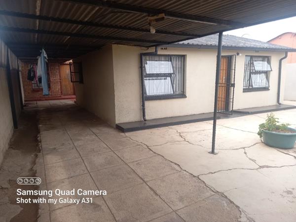 2 Bedroom House