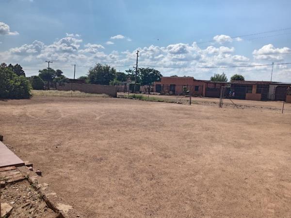 1 252 m² Land