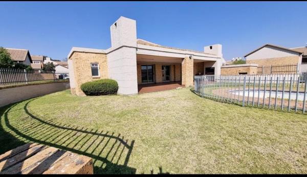 3 Bedroom Townhouse
