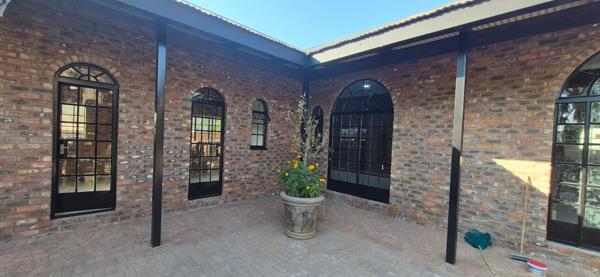 42 m² Retail Space
