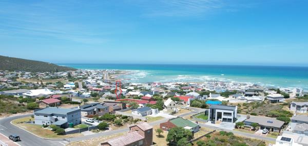 562 m² Land