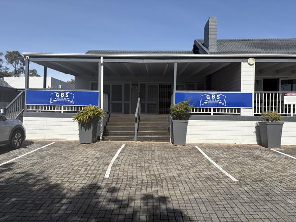 135 m² Commercial space