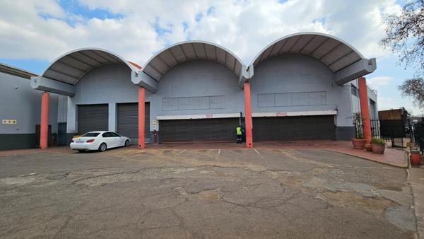 2 373 m² Industrial space