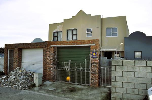 2 Bedroom House