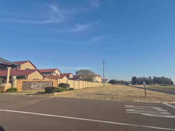 412 m² Land