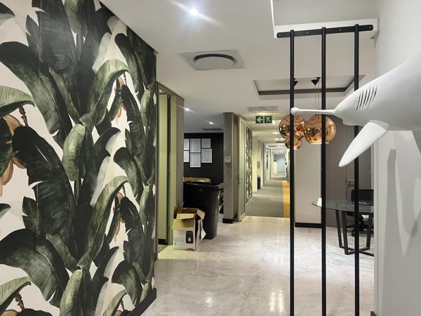 1 081 m² Commercial space
