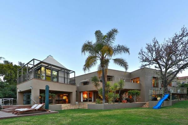 6 Bedroom House