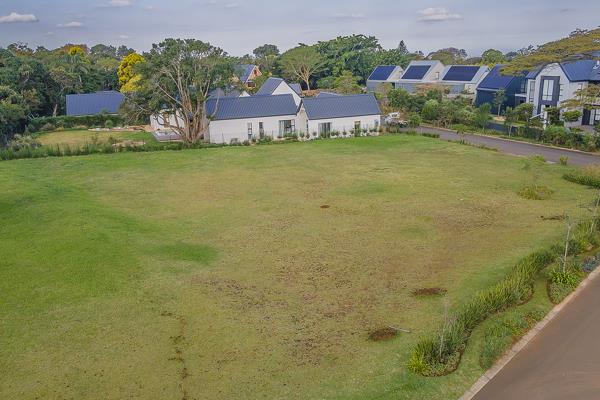 1 828 m² Land