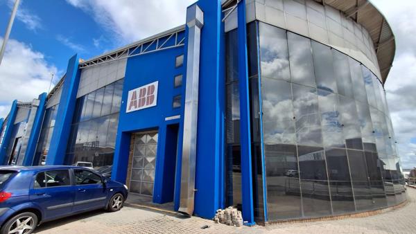 907 m² Commercial space