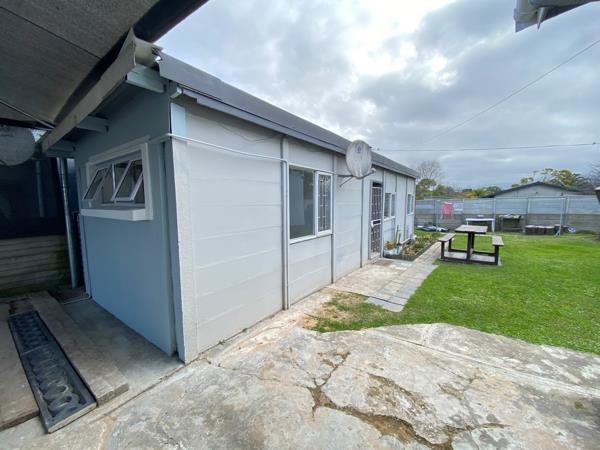 1 Bedroom House