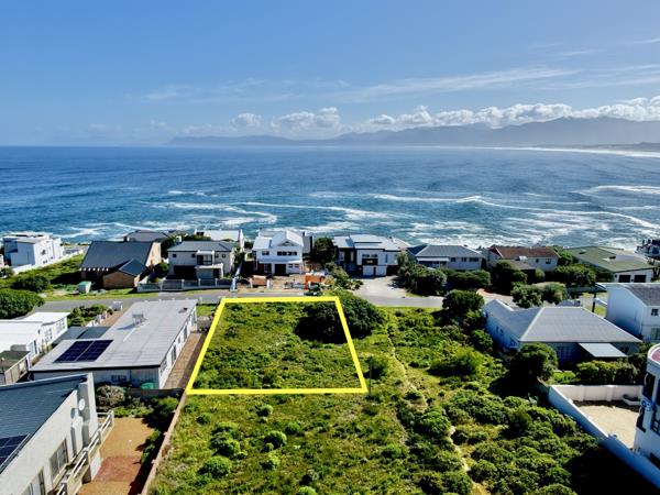 595 m² Land