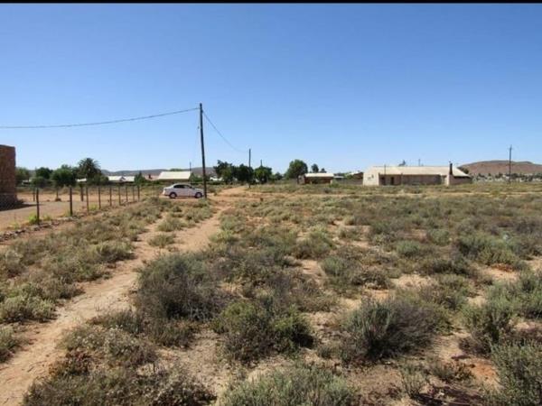 694 m² Land