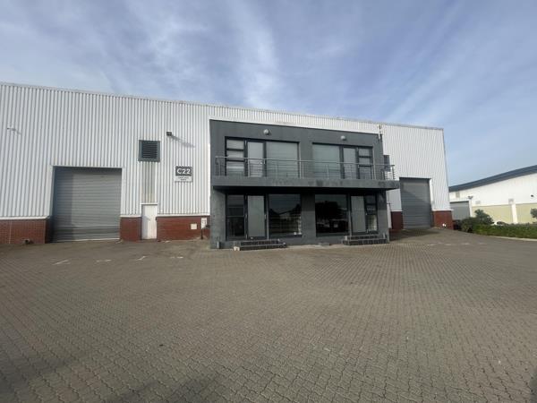 1 002 m² Industrial space