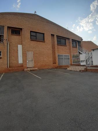1 450 m² Commercial space