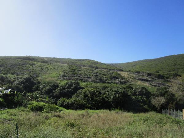 1 090 m² Land