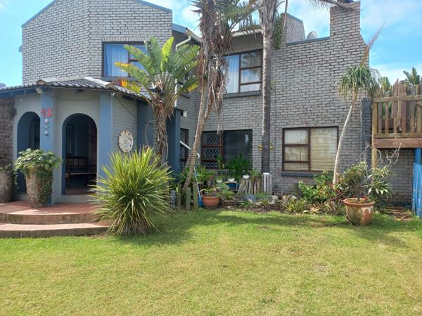 6 Bedroom House
