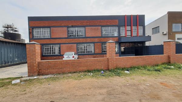 3 300 m² Industrial space