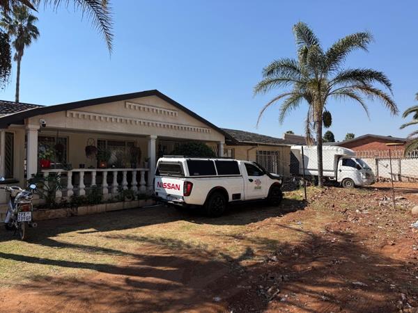 10 Bedroom House