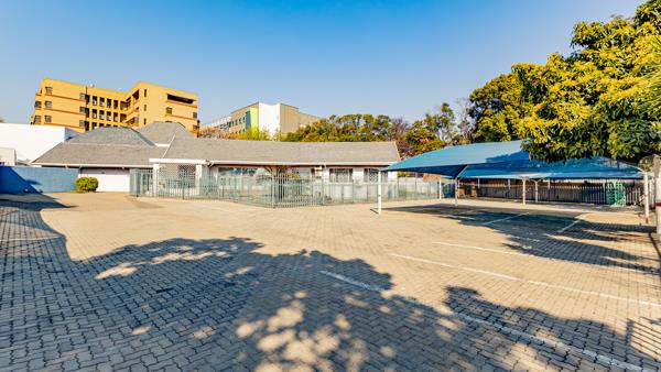 1 853 m² Commercial space