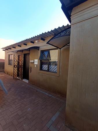 Bachelor apartment