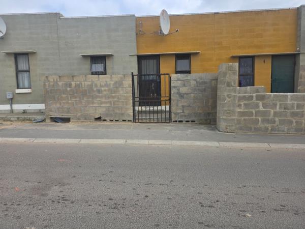 2 Bedroom House